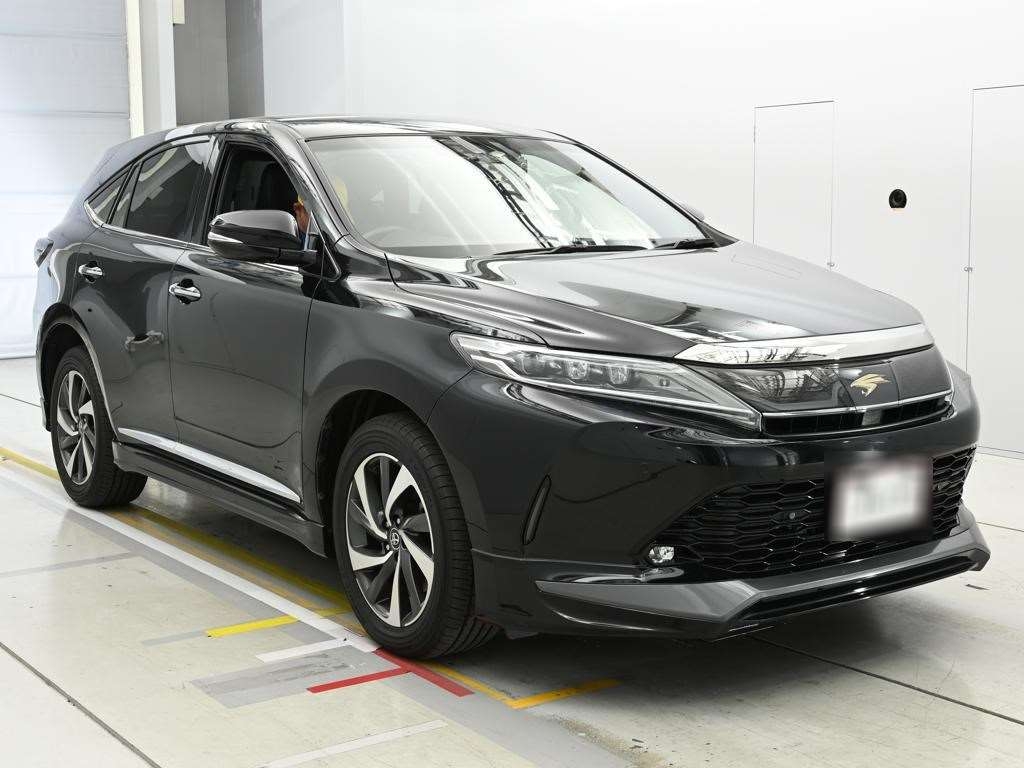 TOYOTA HARRIER
