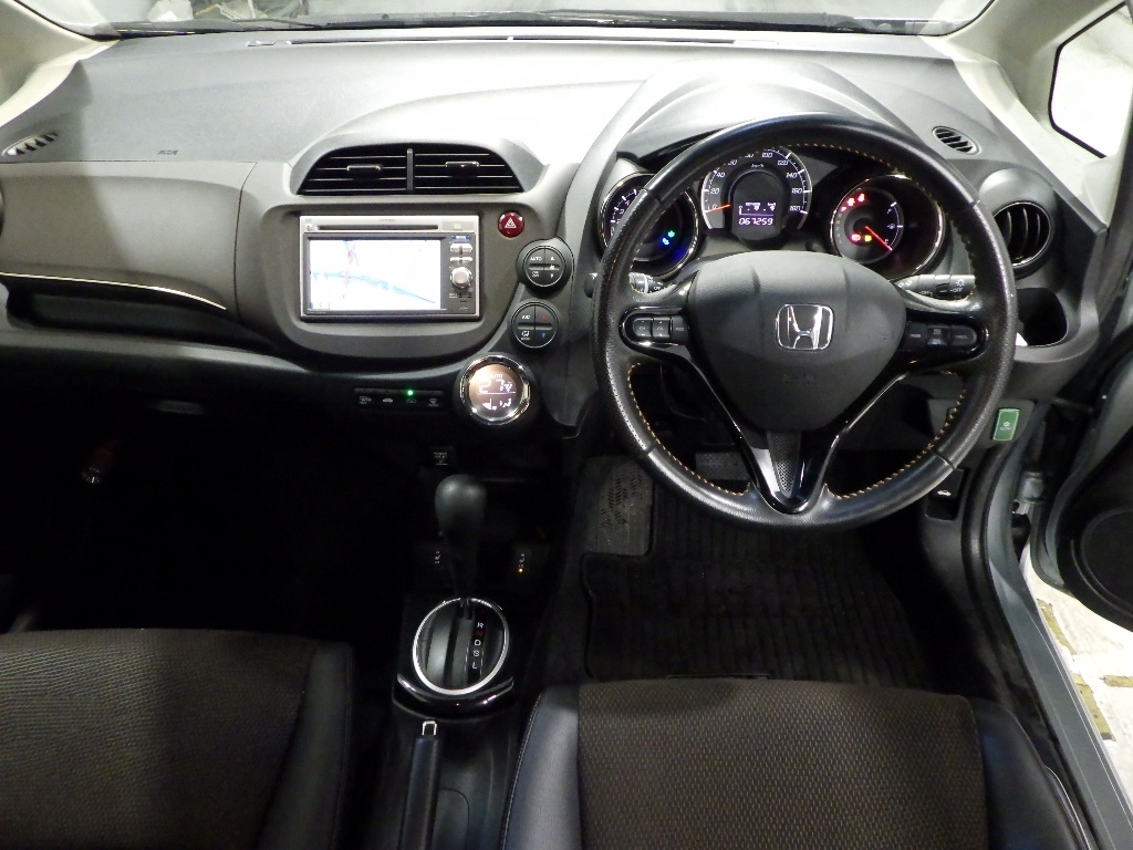 HONDA FIT SHUTTLE