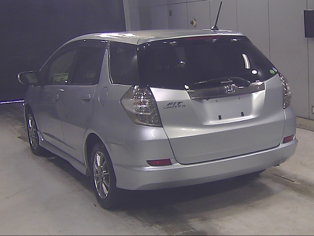 HONDA FIT SHUTTLE