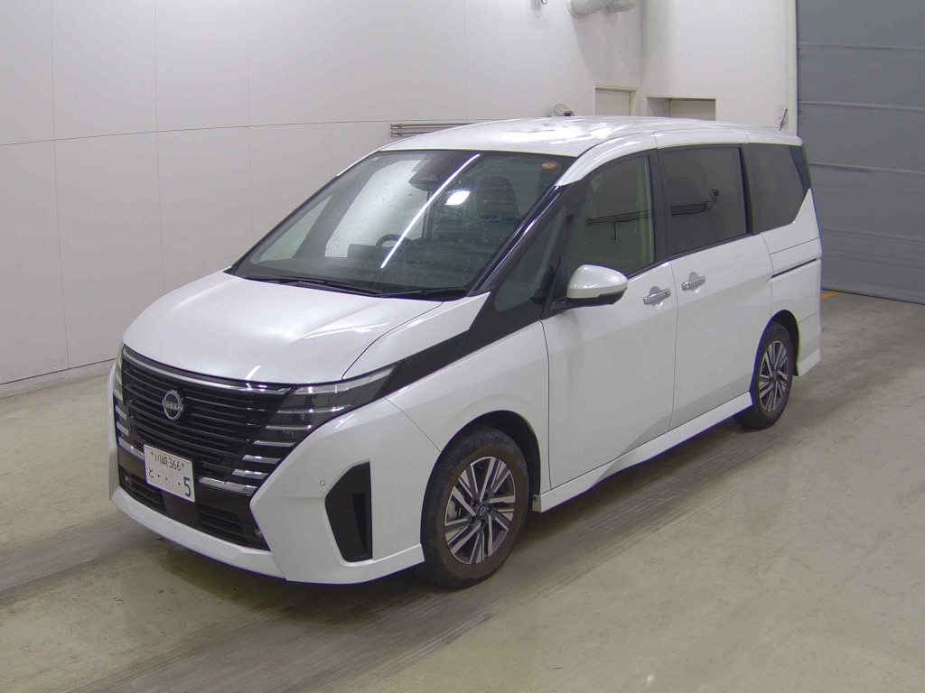 NISSAN SERENA