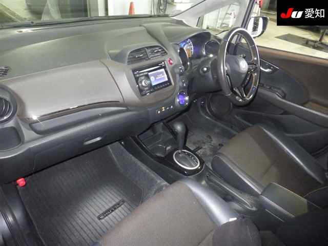 HONDA FIT SHUTTLE