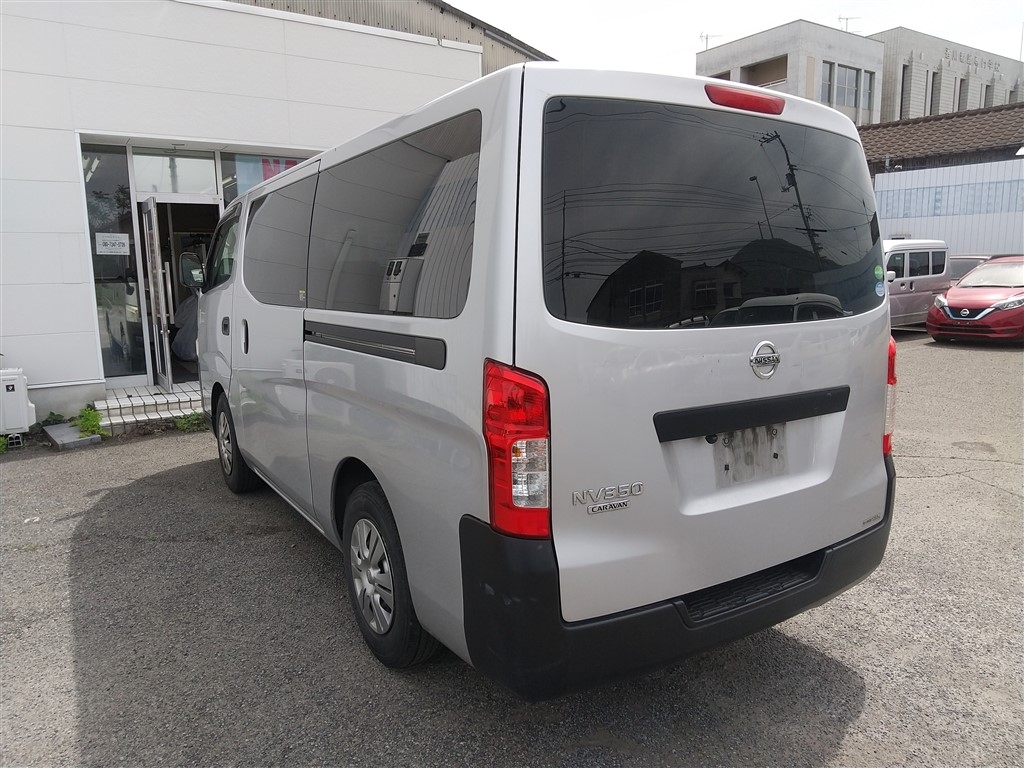 NISSAN NV350 CARAVAN