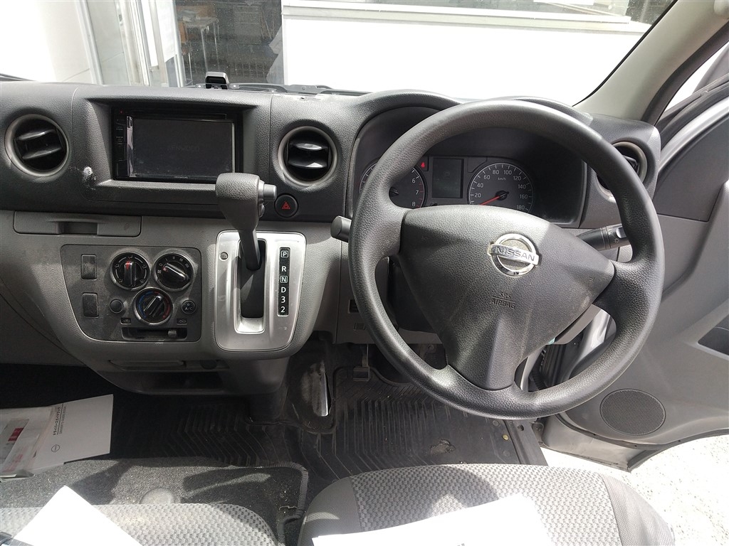 NISSAN NV350 CARAVAN