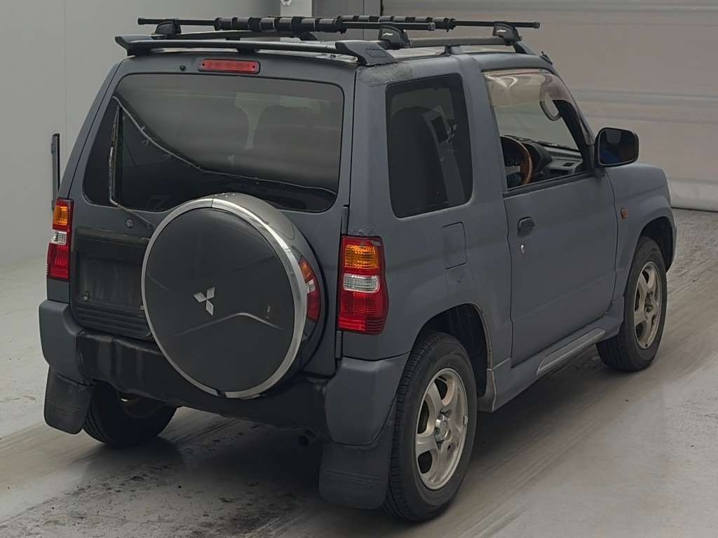 MITSUBISHI PAJERO MINI
