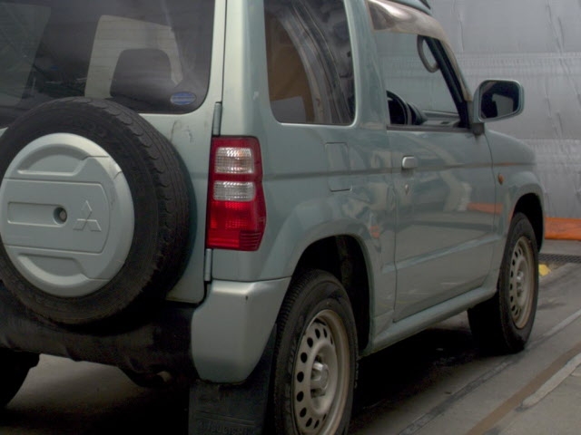 MITSUBISHI PAJERO MINI