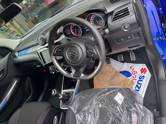 SUZUKI SWIFT