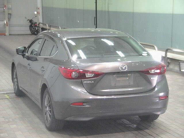 MAZDA AXELA