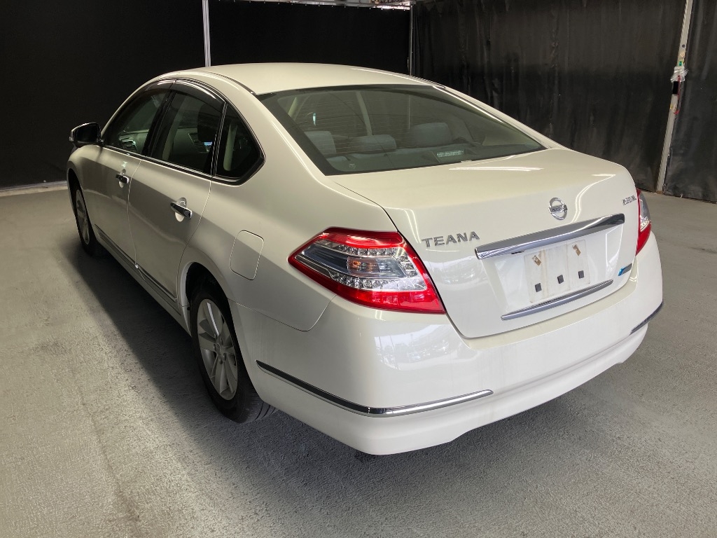 NISSAN TEANA