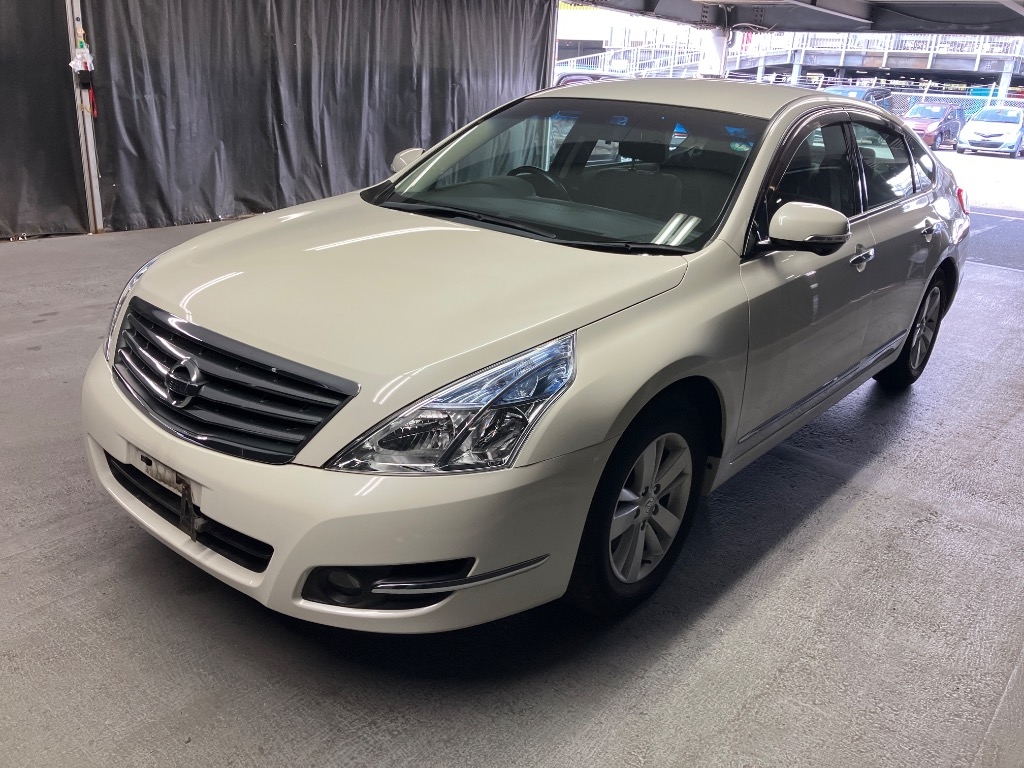 NISSAN TEANA