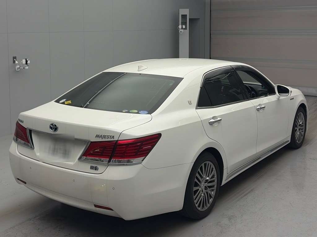 TOYOTA CROWN MAJESTA