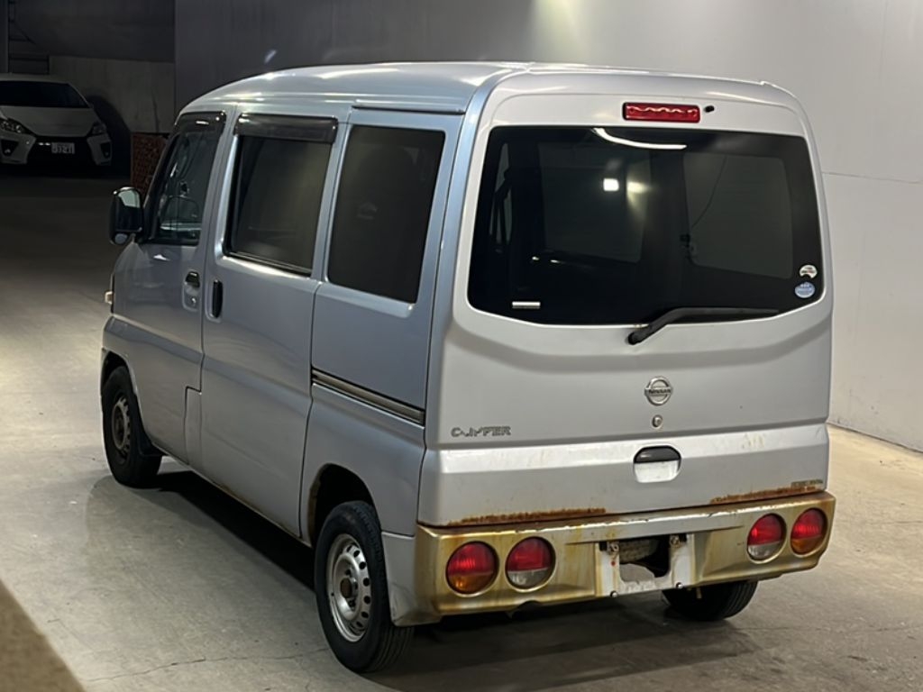 NISSAN CLIPPER