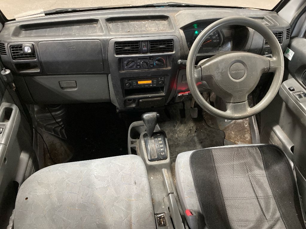 NISSAN CLIPPER