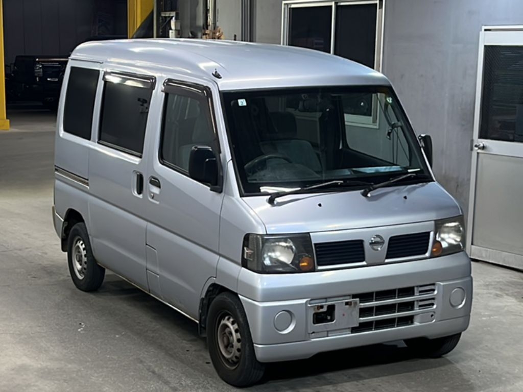 NISSAN CLIPPER