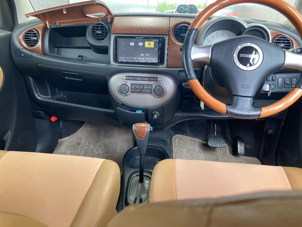 DAIHATSU MIRA GINO