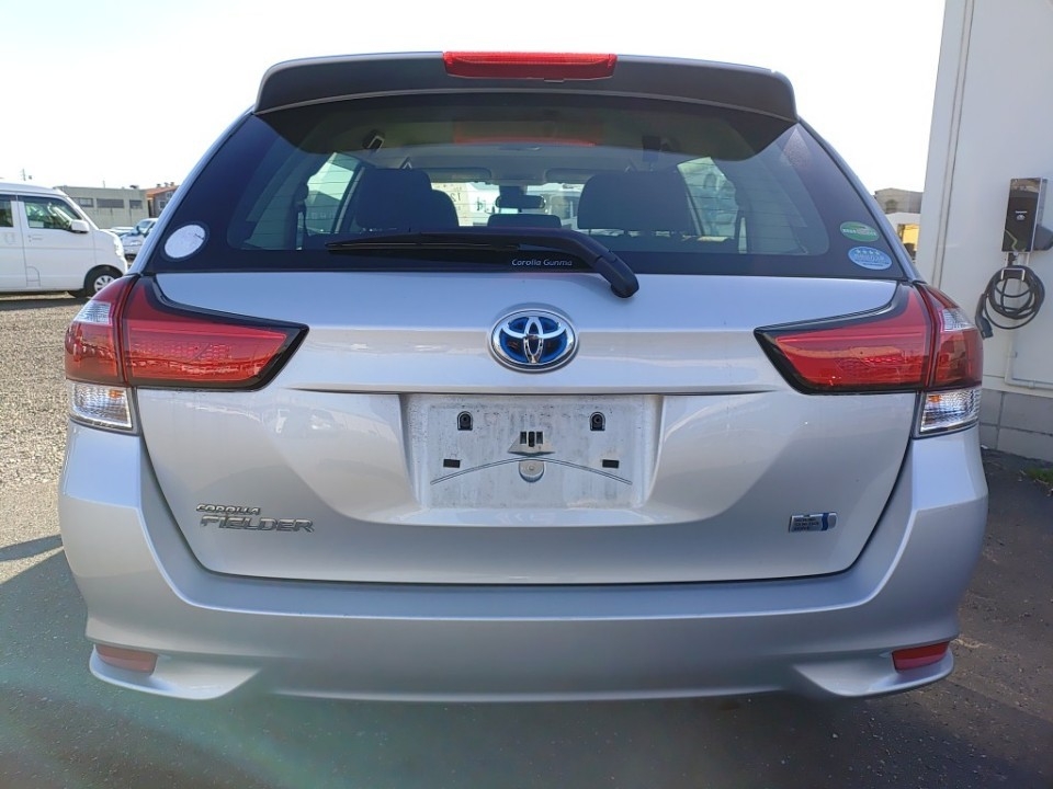 TOYOTA COROLLA FIELDER