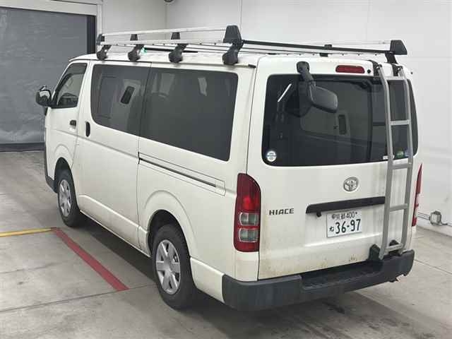 TOYOTA REGIUS ACE