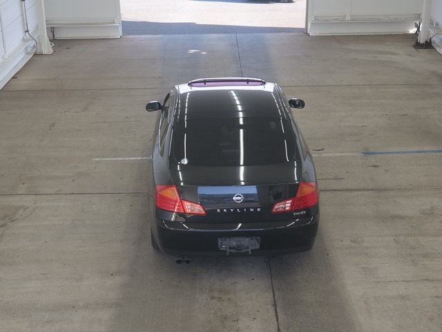 NISSAN SKYLINE