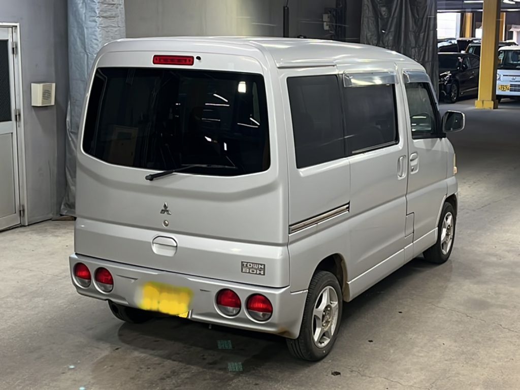 MITSUBISHI TOWN BOX