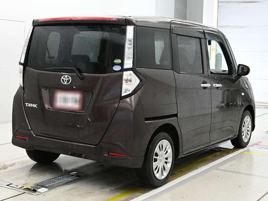 TOYOTA TANK