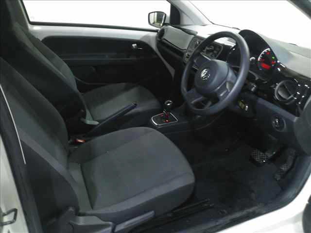 VOLKSWAGEN UP!