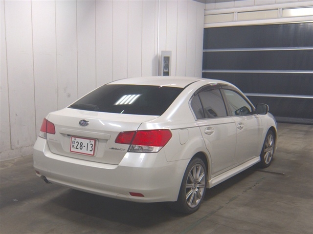 SUBARU LEGACY B4
