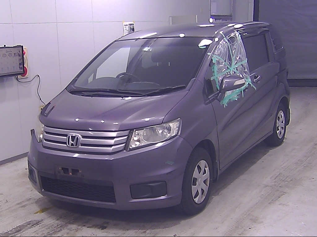 HONDA FREED SPIKE