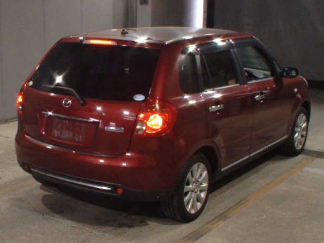 MAZDA VERISA