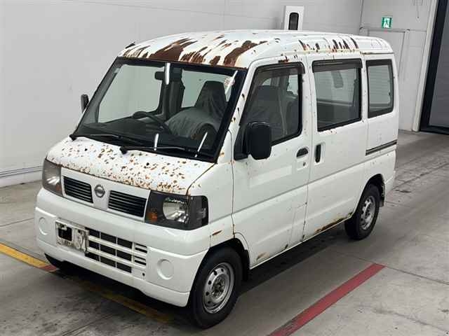 NISSAN CLIPPER
