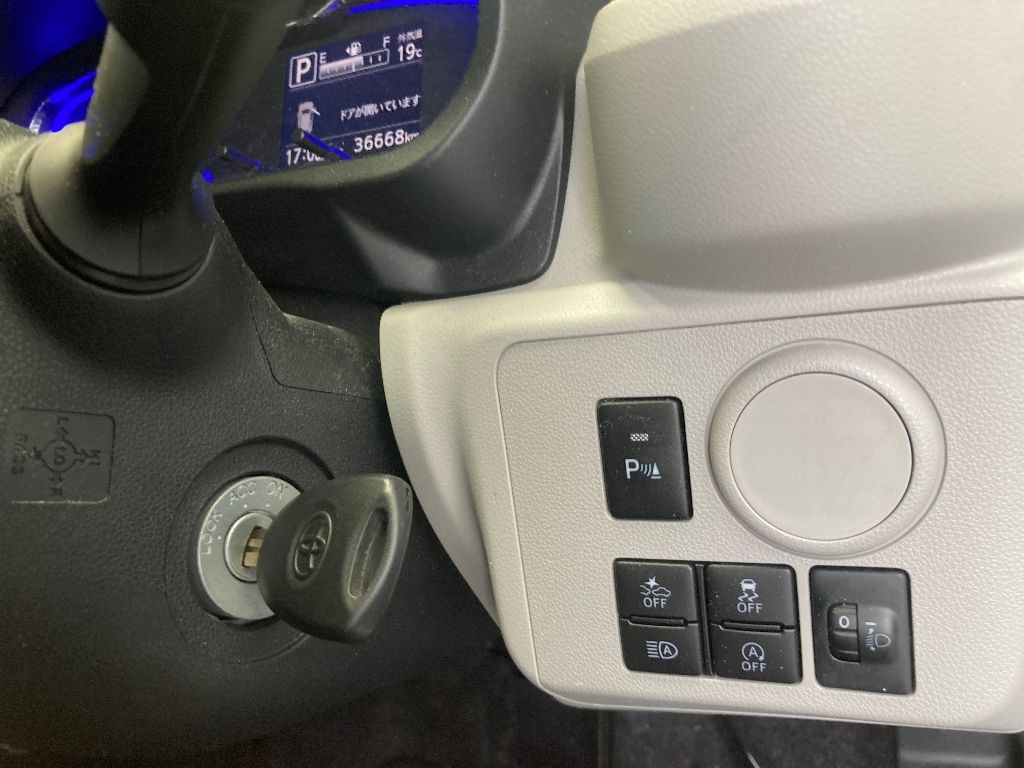 TOYOTA PIXIS EPOCH