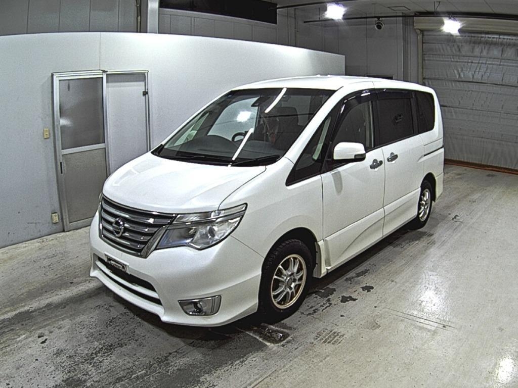 NISSAN SERENA