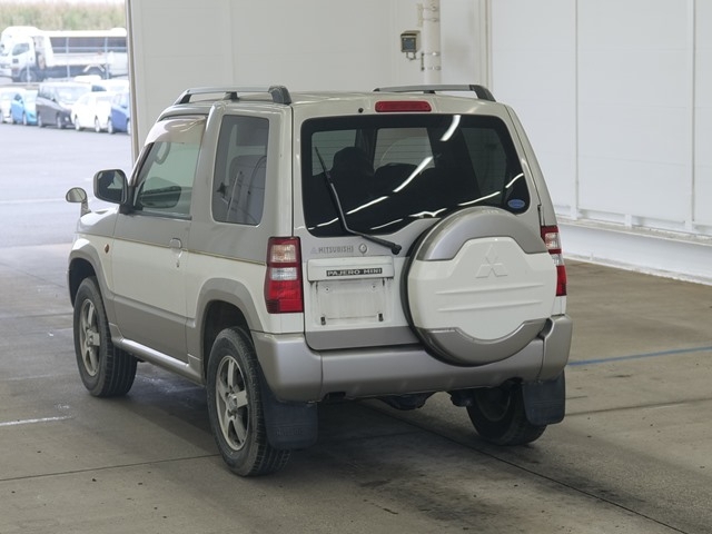MITSUBISHI PAJERO MINI