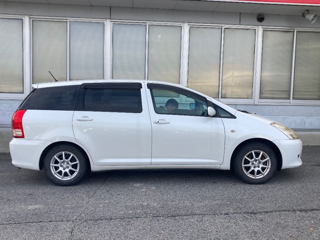 TOYOTA WISH