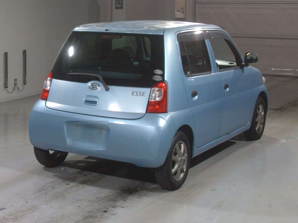 DAIHATSU ESSE