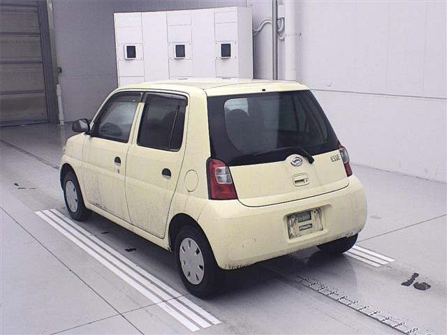 DAIHATSU ESSE