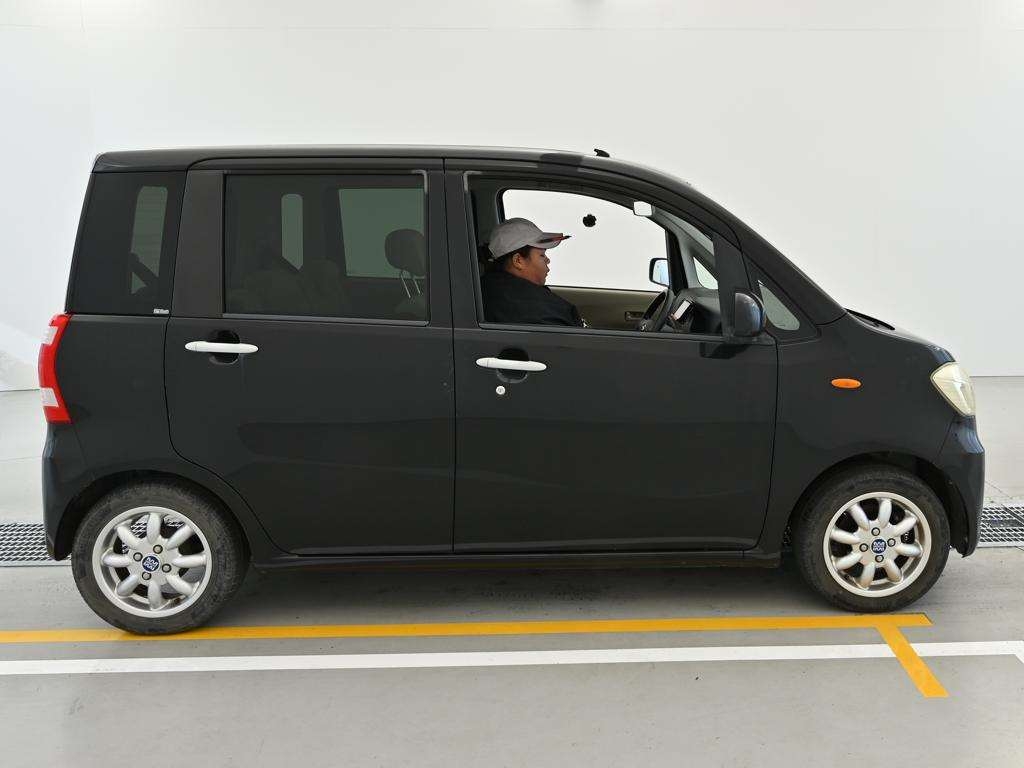 DAIHATSU TANTO EXE