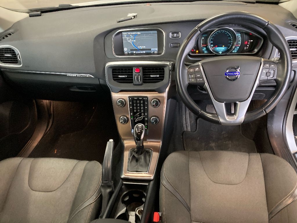 VOLVO V40