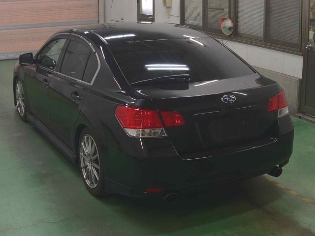 SUBARU LEGACY B4