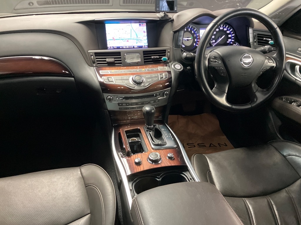 NISSAN CIMA