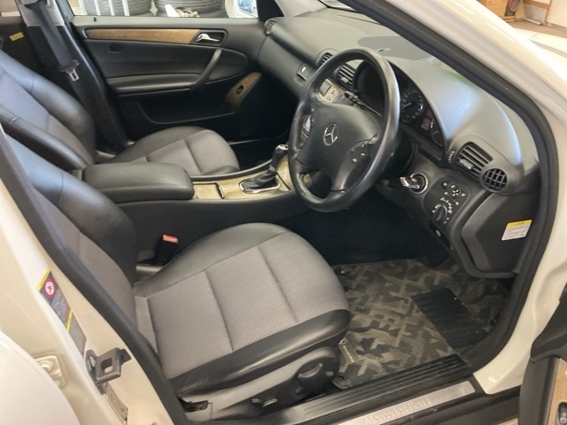 MERCEDES-BENZ C-CLASS