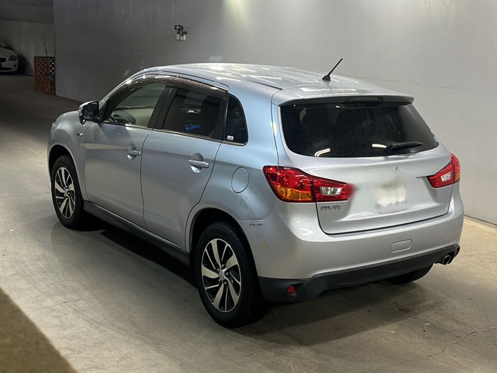 MITSUBISHI RVR