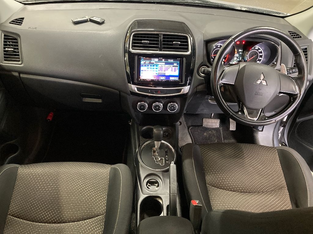 MITSUBISHI RVR