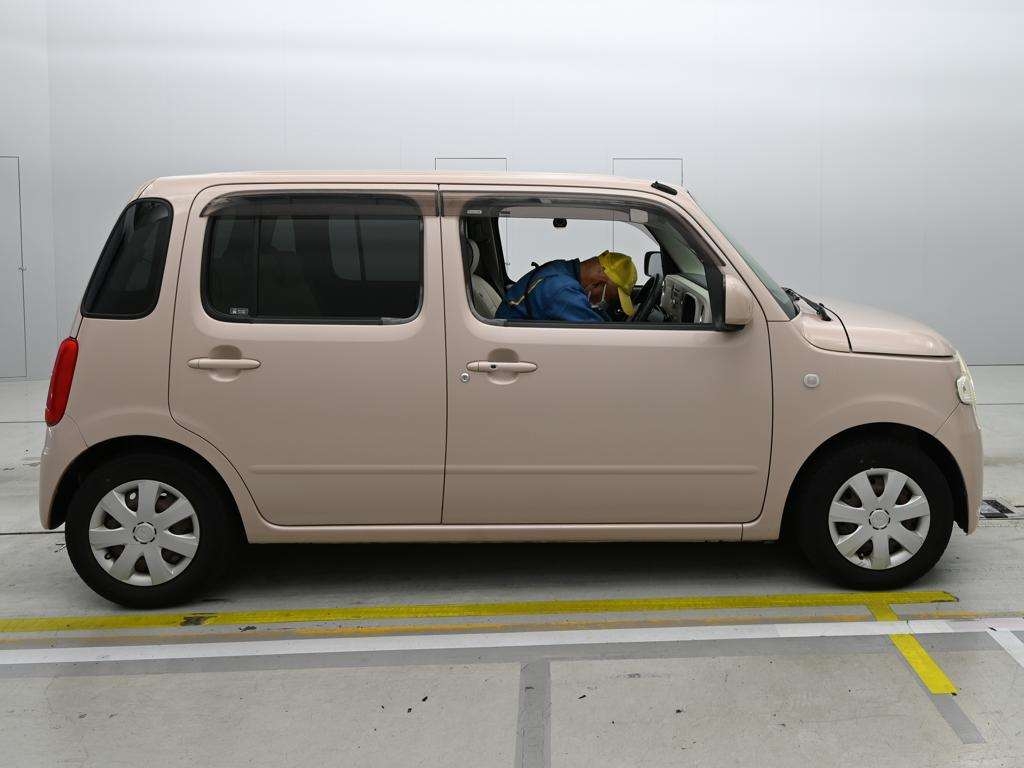DAIHATSU MIRA COCOA