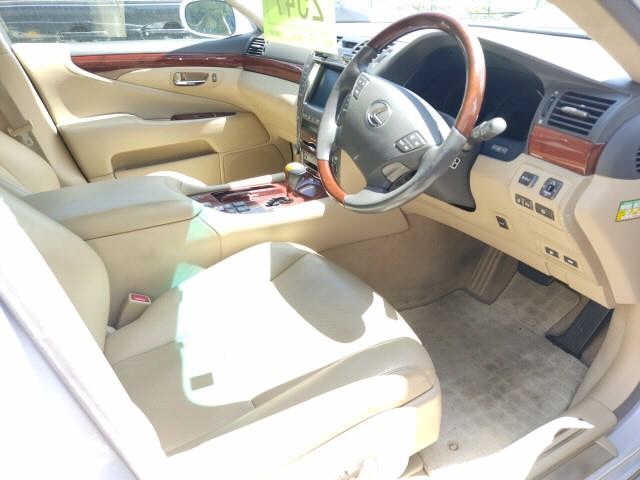 LEXUS LS460