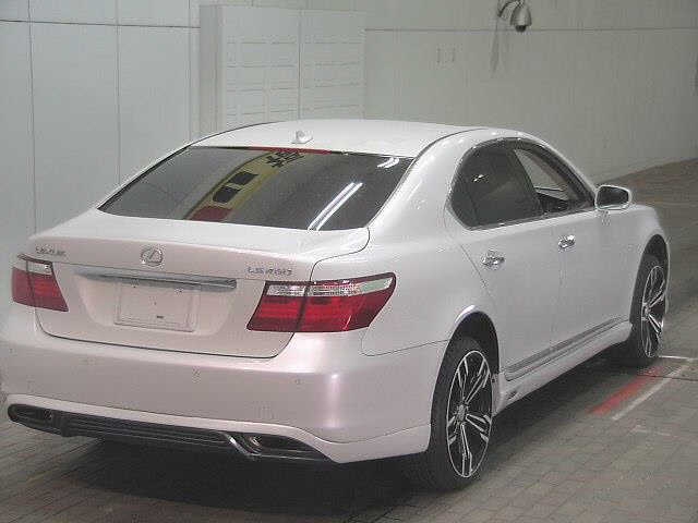 LEXUS LS460