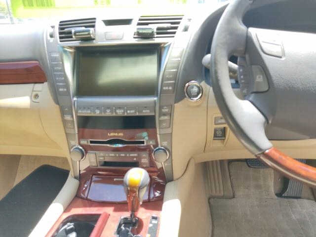 LEXUS LS460