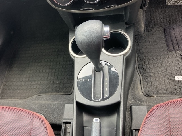 MAZDA VERISA