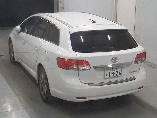 TOYOTA AVENSIS