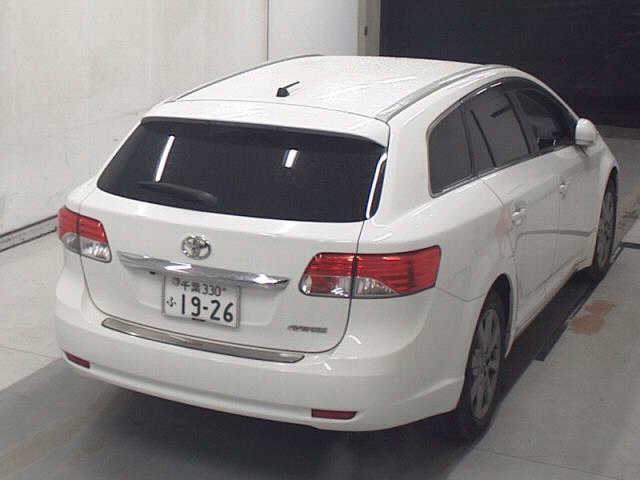 TOYOTA AVENSIS