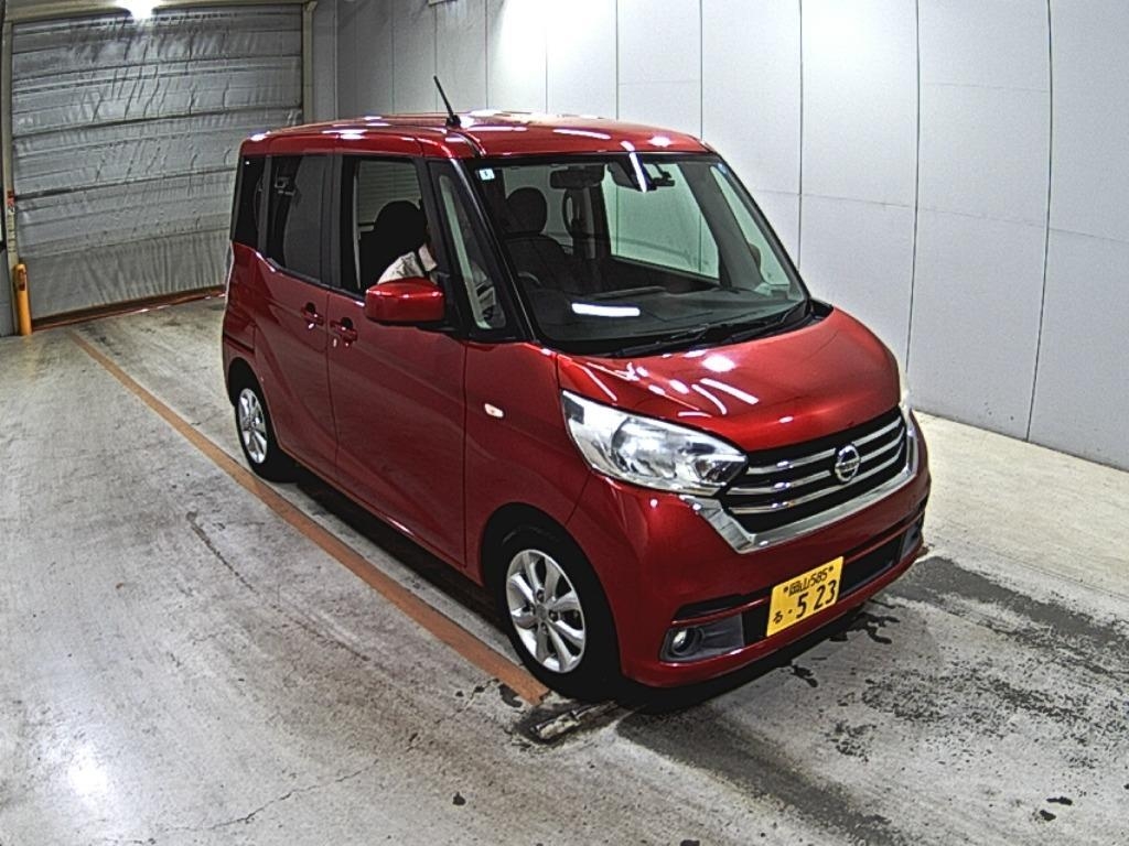 NISSAN DAYZ ROOX