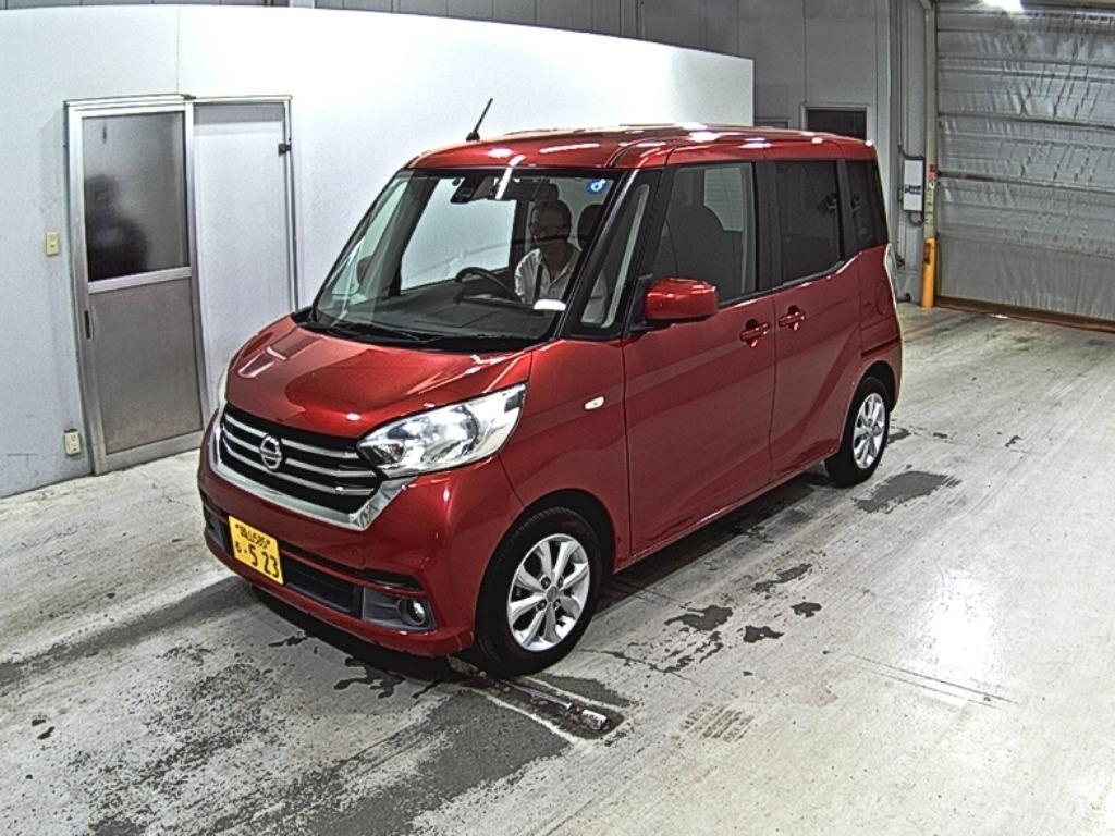 NISSAN DAYZ ROOX